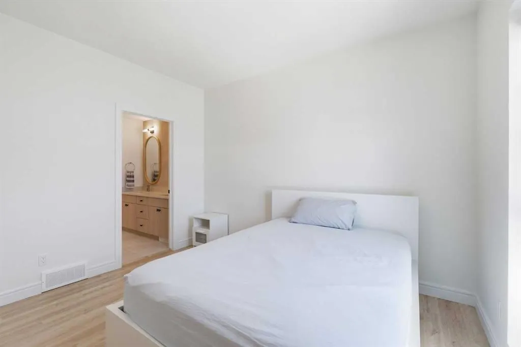 4270 Norford Avenue NW #304