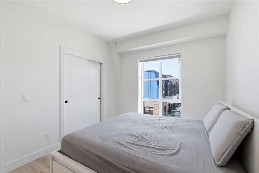 4270 Norford Avenue NW #304