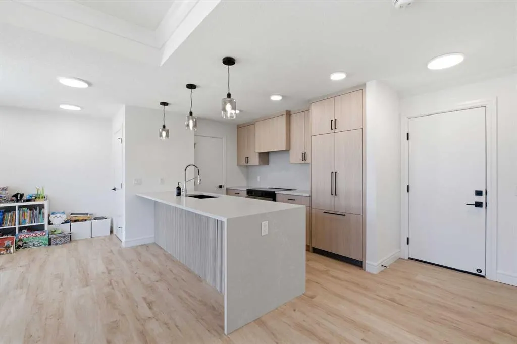 4270 Norford Avenue NW #304