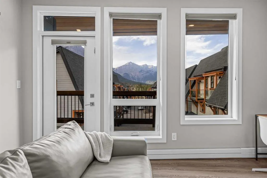 106 Stewart Creek Rise #306