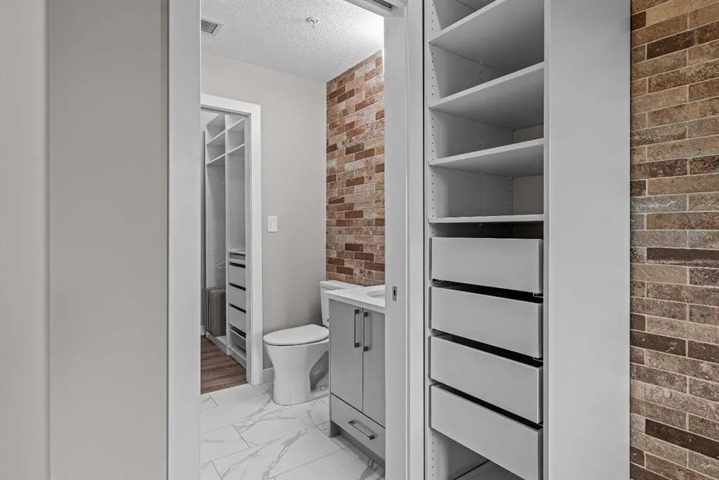 106 Stewart Creek Rise #306
