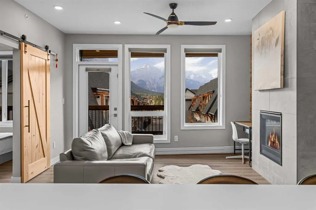 106 Stewart Creek Rise #306