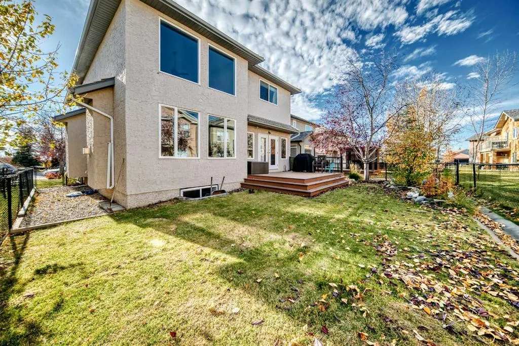 222 Royal Crest Place NW