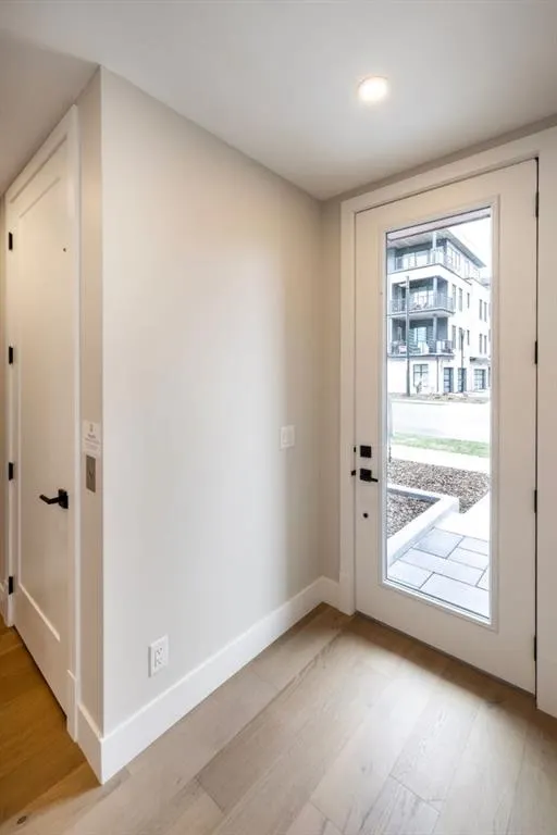 150 Lebel Crescent NW #112