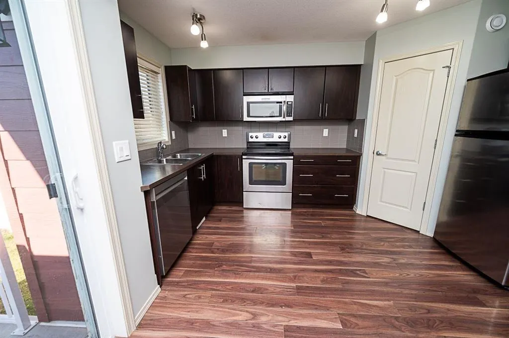 30 Carleton Avenue #1404