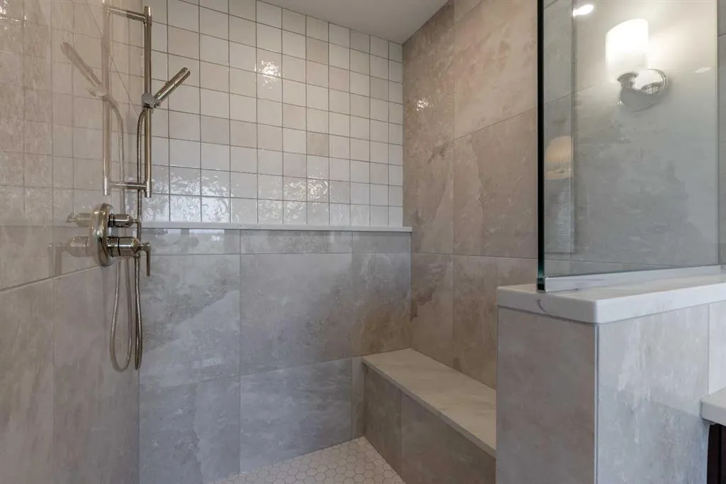 382 Canyon Meadows Road W