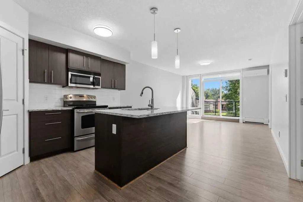 15207 1 Street SE #208