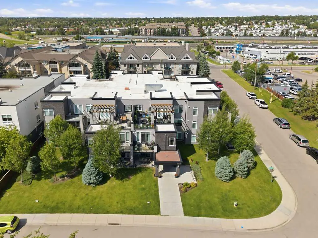 15207 1 Street SE #208