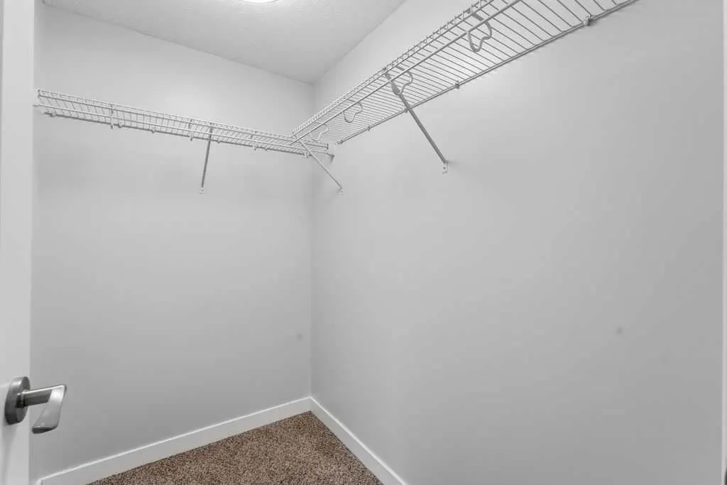 15207 1 Street SE #208