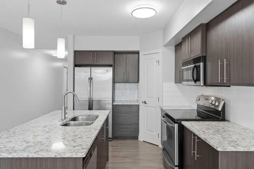15207 1 Street SE #208