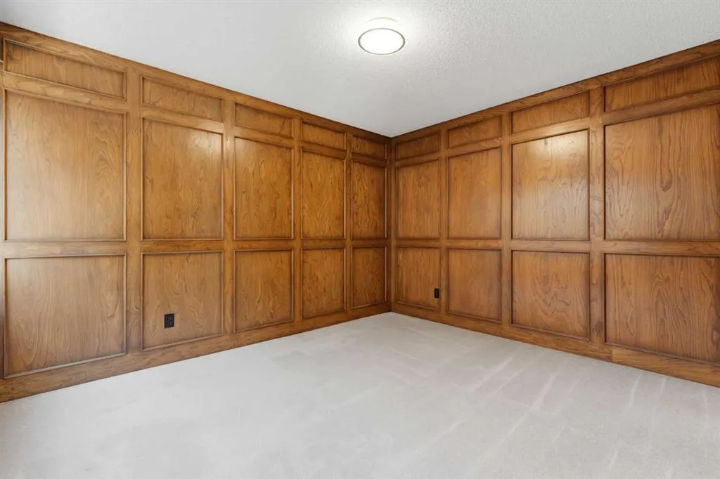 860 Midridge Drive SE #821