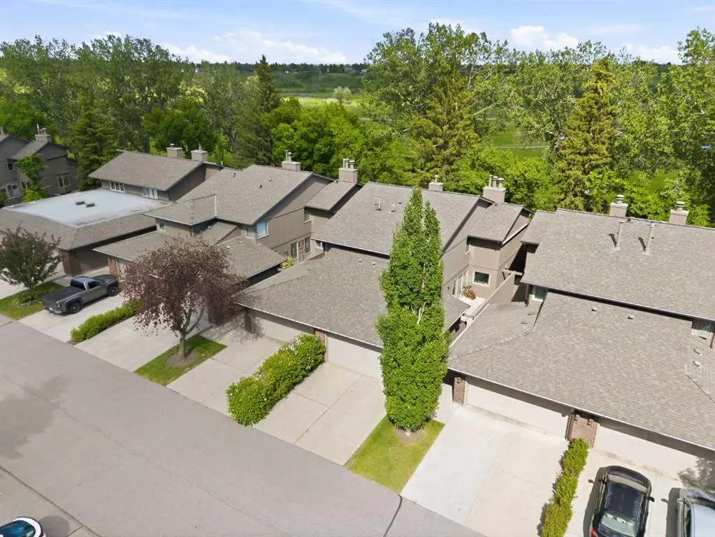 860 Midridge Drive SE #821