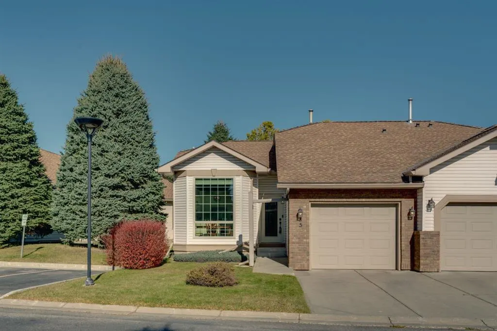 55 Douglas Woods Park SE