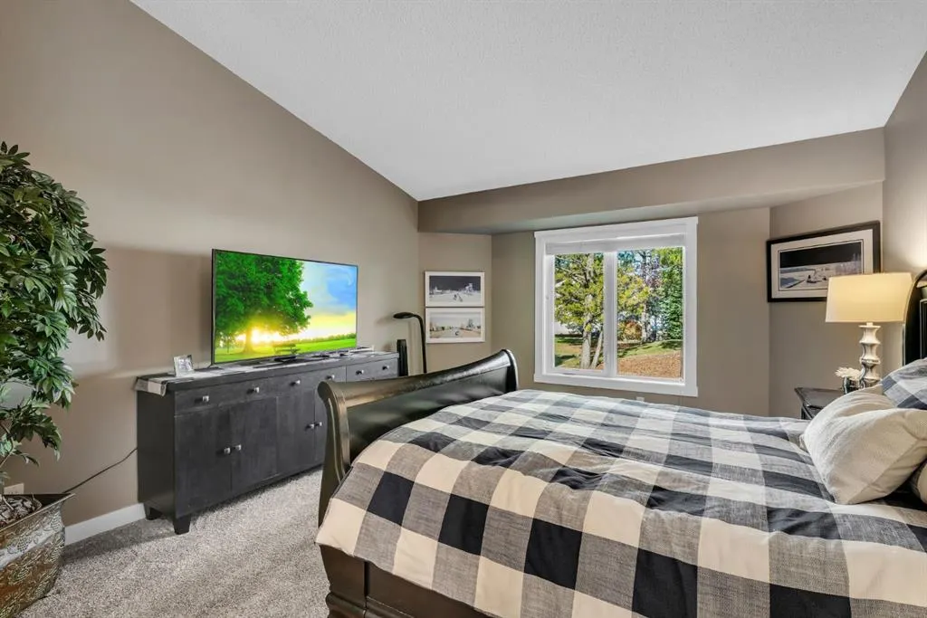 55 Douglas Woods Park SE