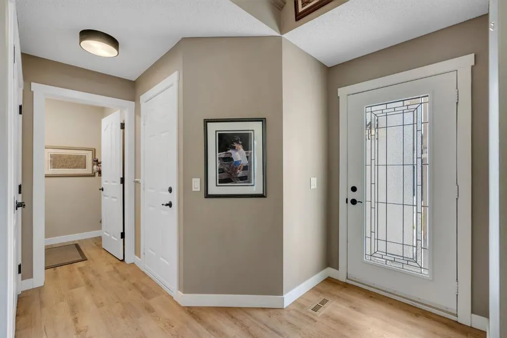 55 Douglas Woods Park SE