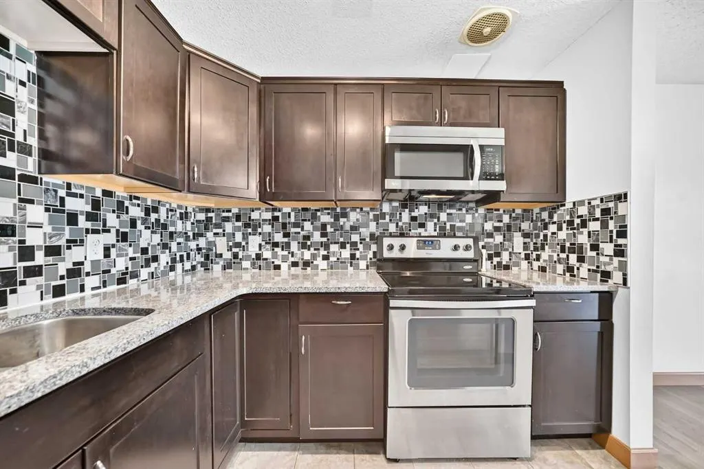 3500 Varsity Drive NW #201