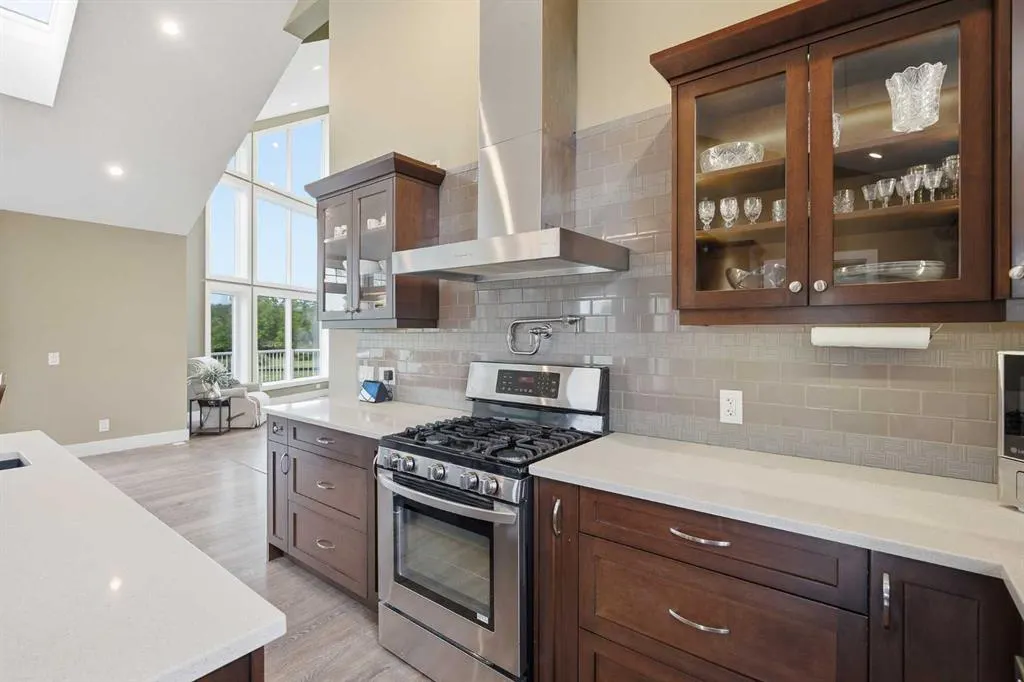 209033 Plummers Road W #10