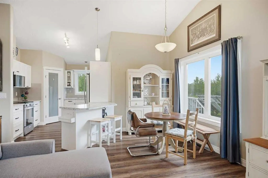 209033 Plummers Road W #10
