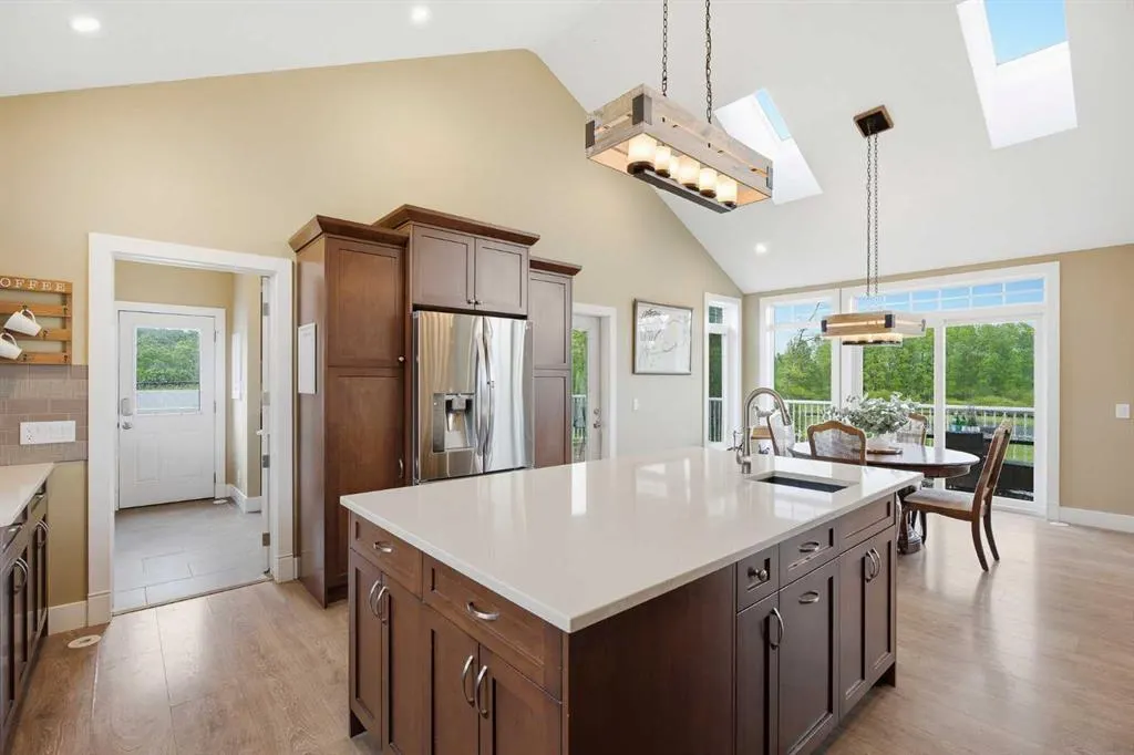 209033 Plummers Road W #10