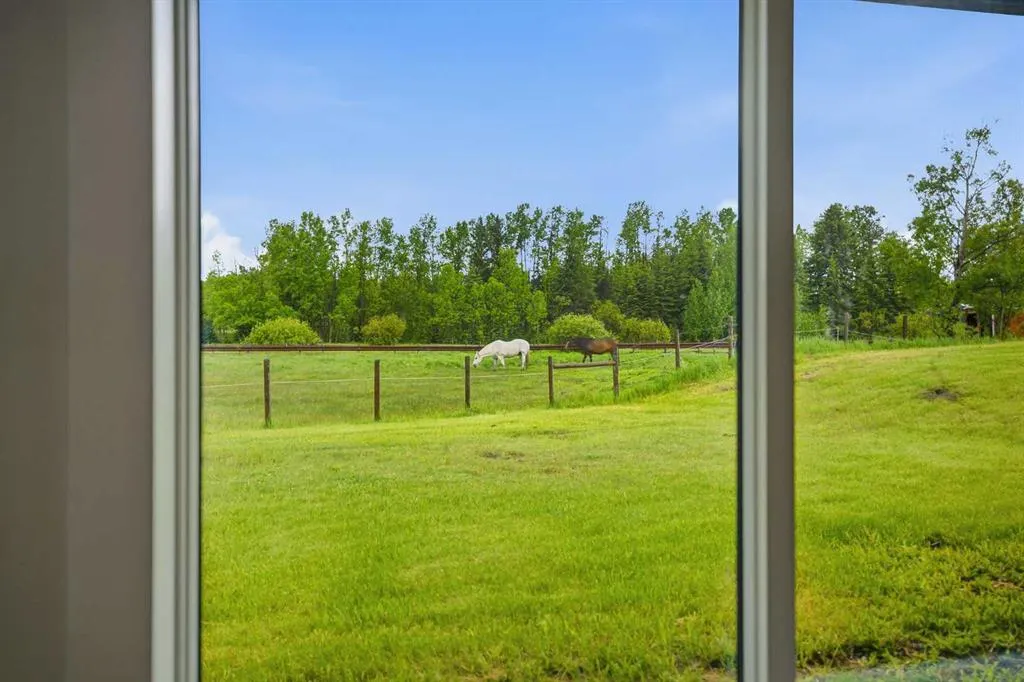 209033 Plummers Road W #10