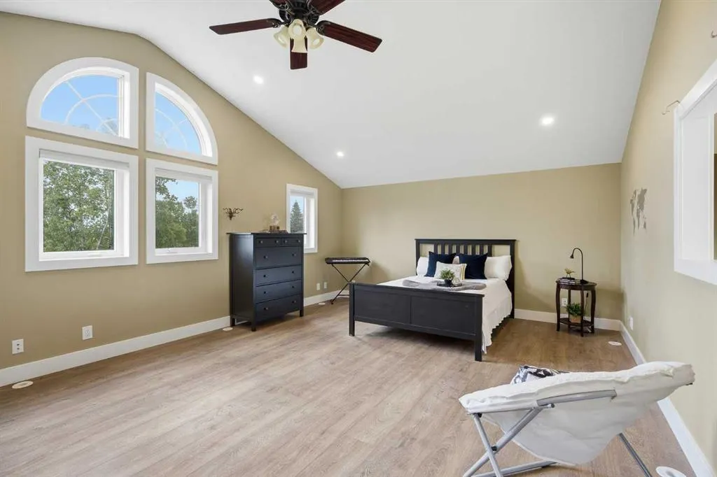 209033 Plummers Road W #10