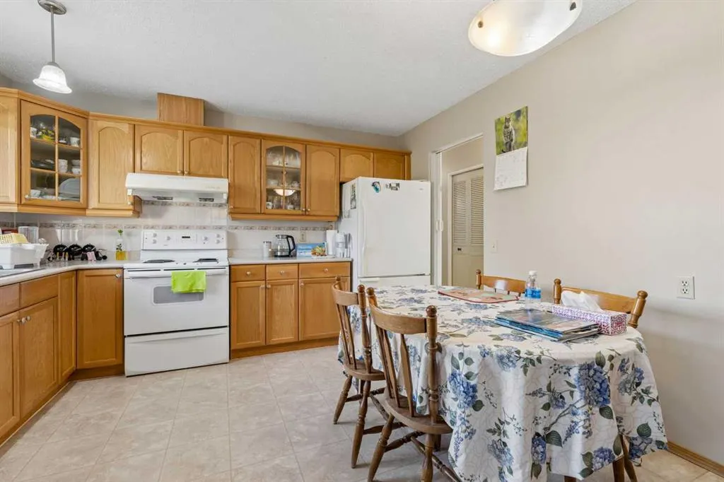 5128 Rundlehorn Drive NE