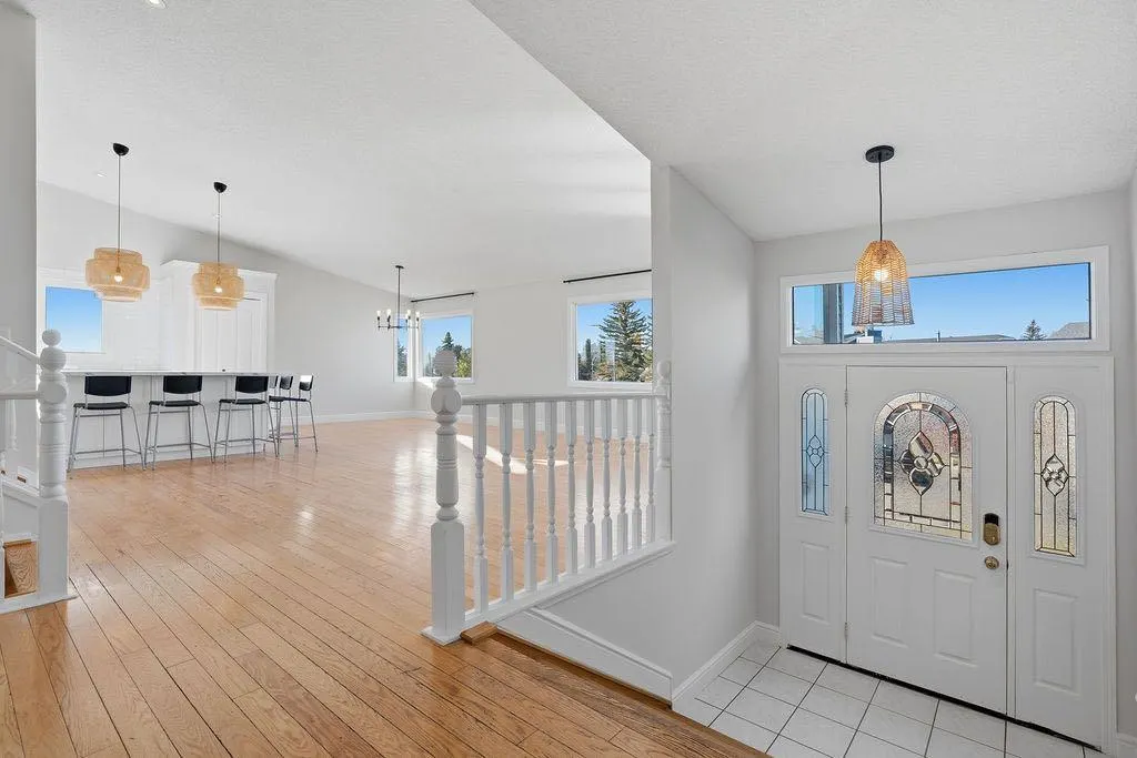 88 Woodfield Drive SW