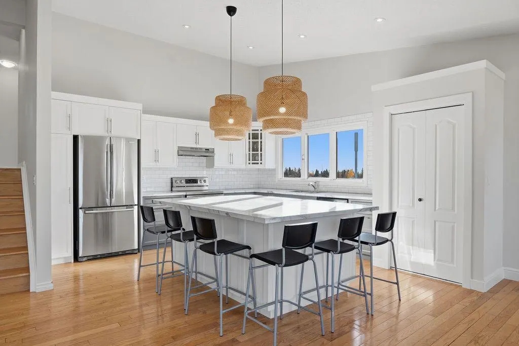 88 Woodfield Drive SW