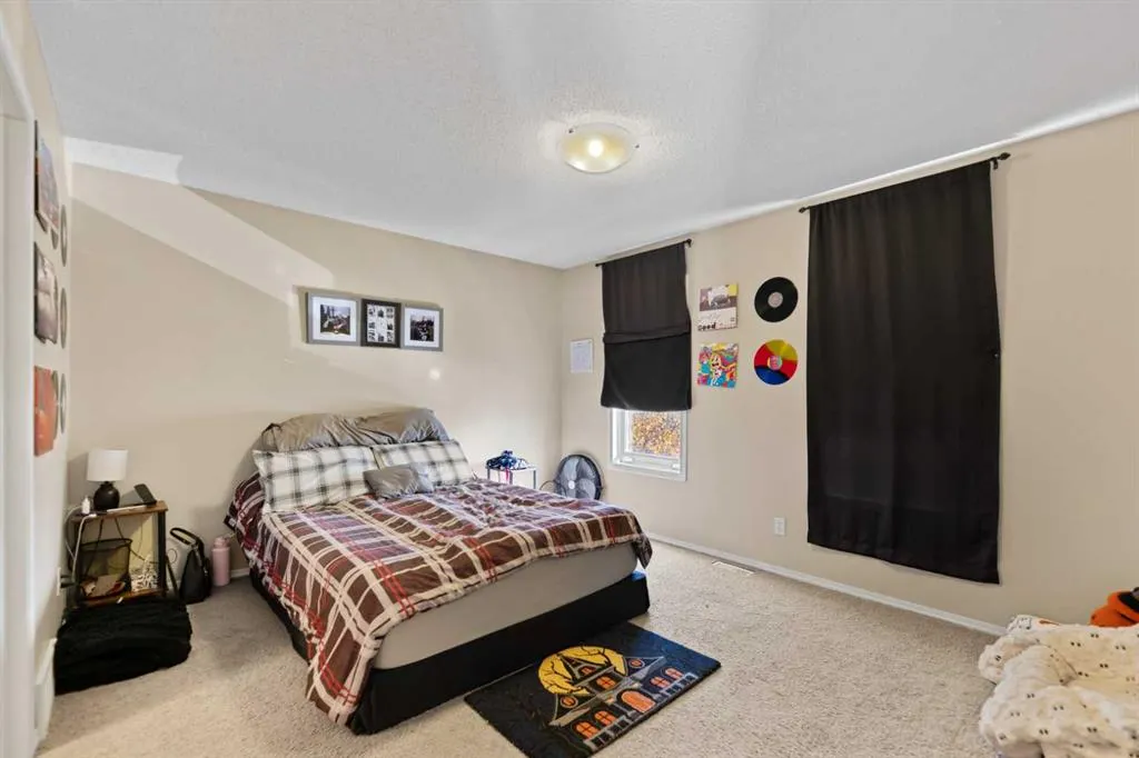 195 Cranberry Close SE
