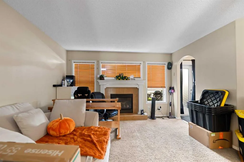 195 Cranberry Close SE