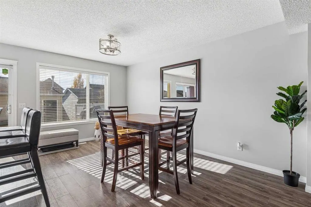 140 Prestwick Villas SE