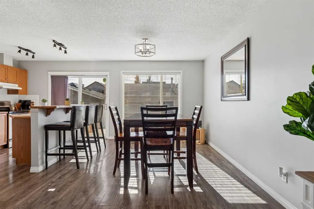 140 Prestwick Villas SE