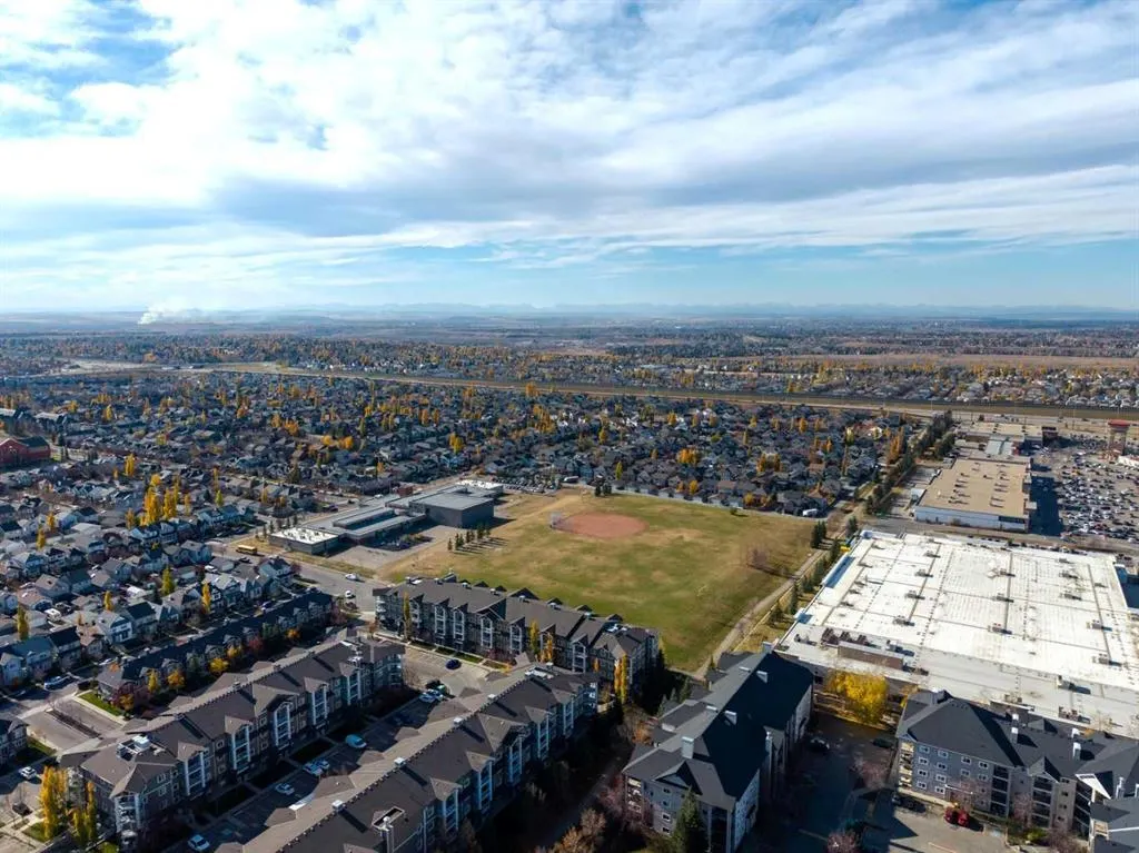 140 Prestwick Villas SE