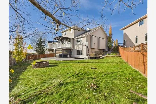 717 Sierra Madre Court SW