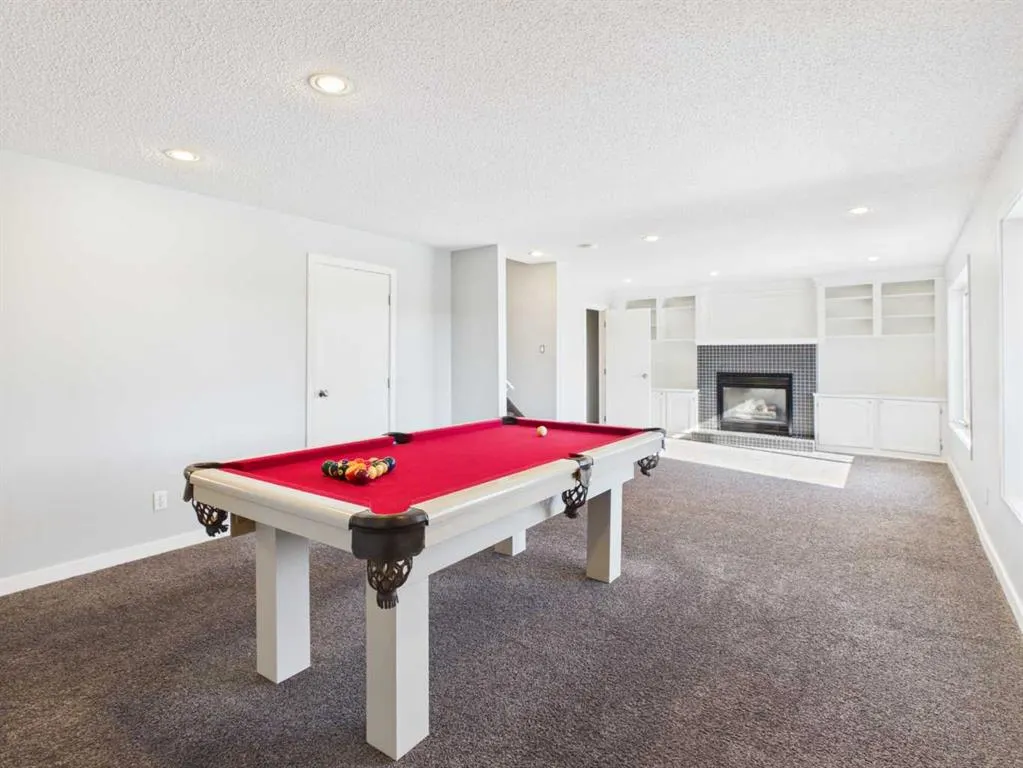 717 Sierra Madre Court SW