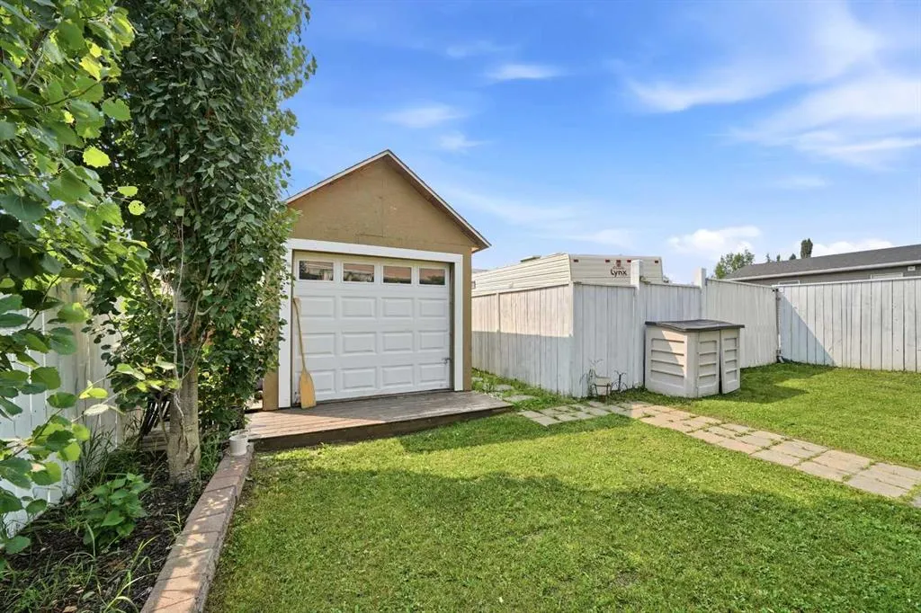 59 Wildrose Drive