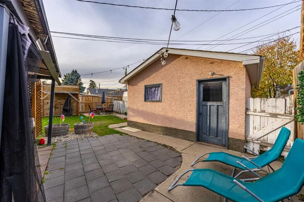 2120 Milne Drive NE