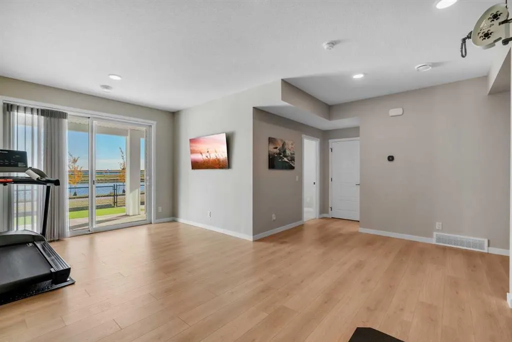 198 Savoy Landing SE