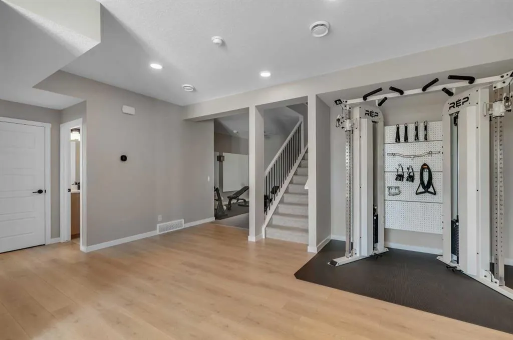198 Savoy Landing SE