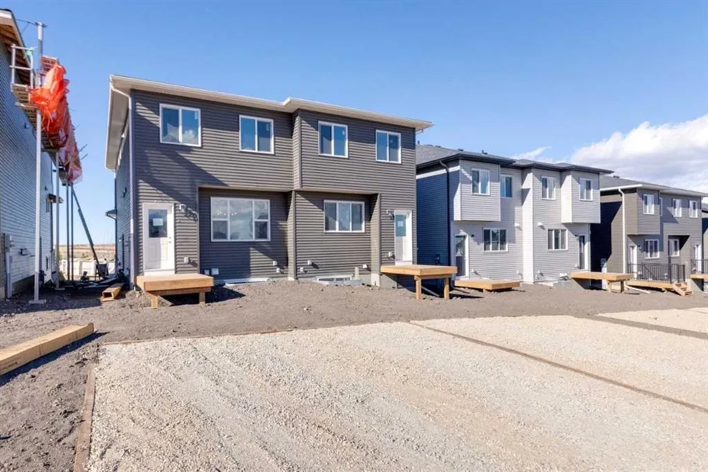 170 Aquila Grove NW