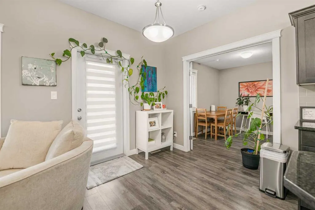 81 Willow #207