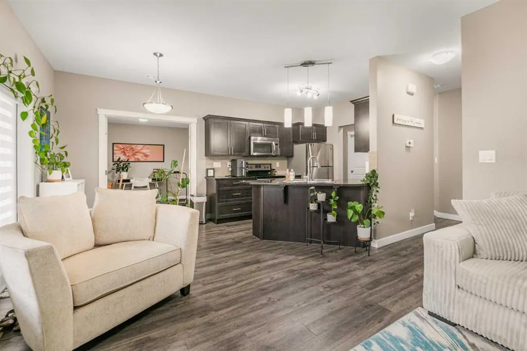 81 Willow #207