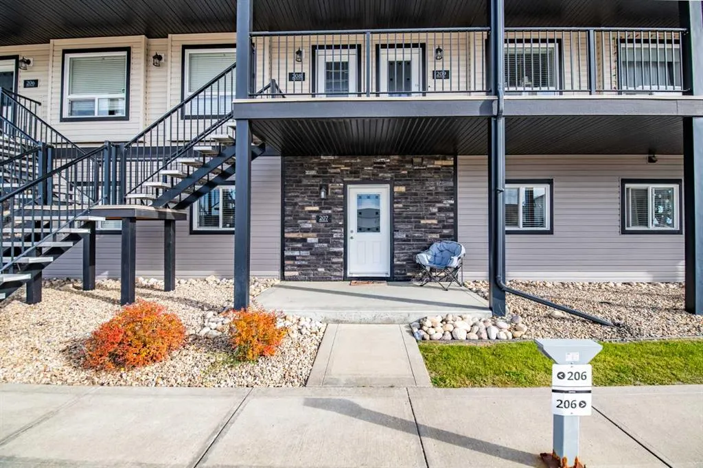 81 Willow #207