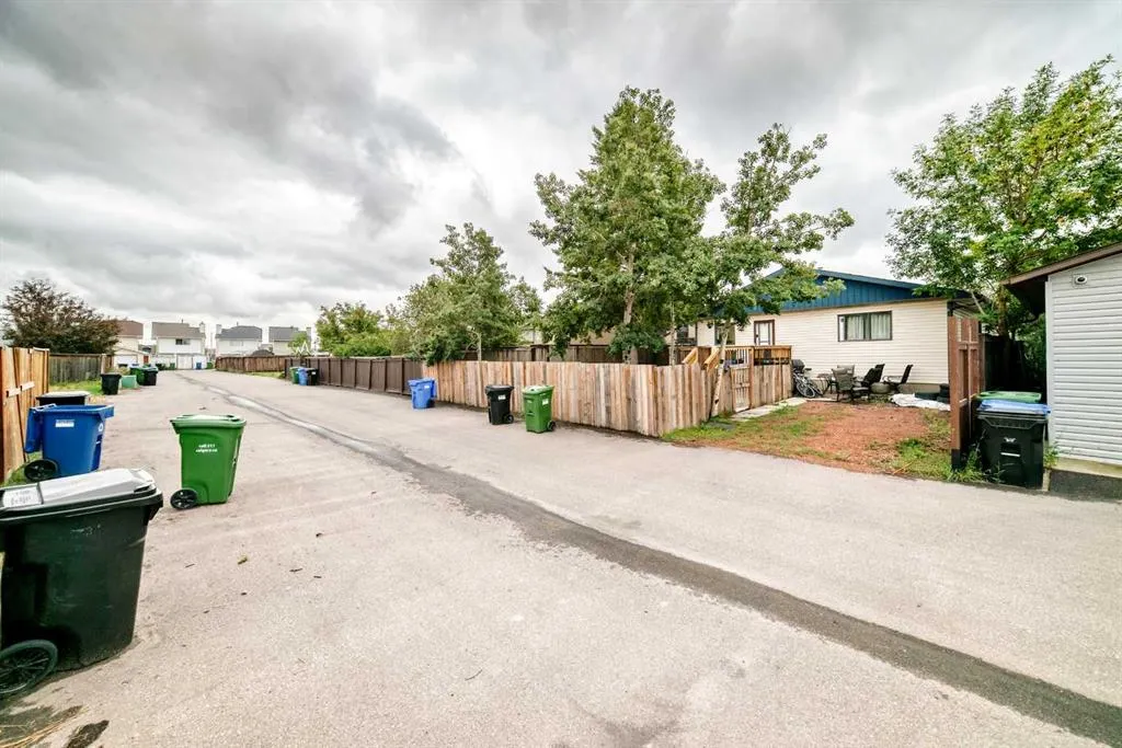 60 Falmere Court NE