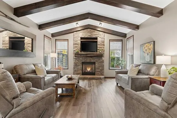 32 Cranarch Bay SE