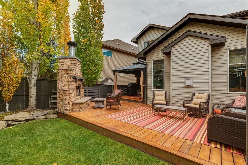 32 Cranarch Bay SE