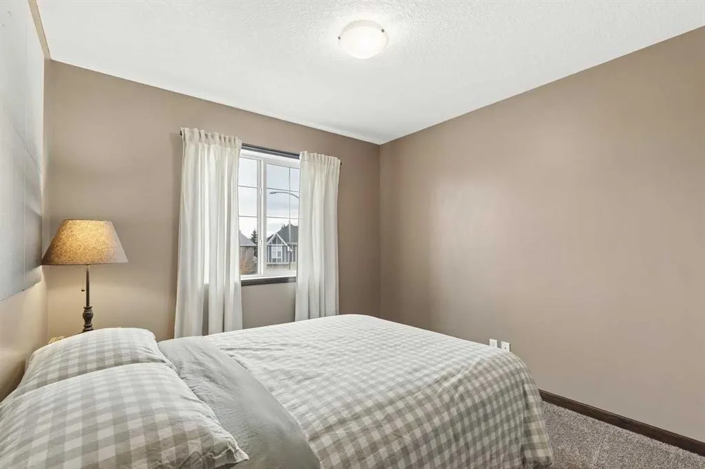 32 Cranarch Bay SE