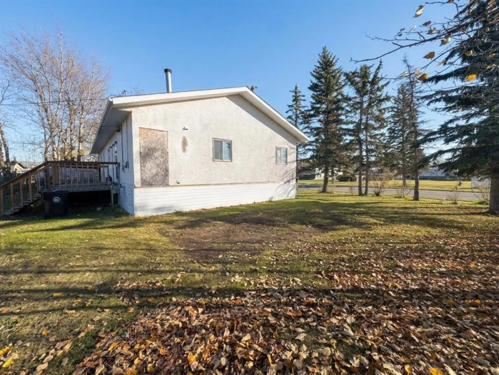 202 3 Avenue N.E.