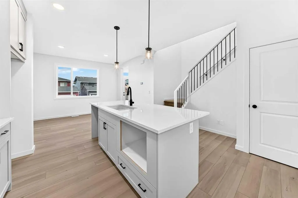 84 Creekside Rise SW
