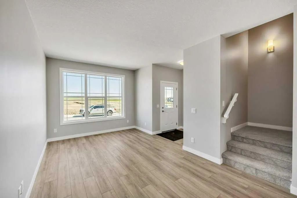 143 Amblefield Avenue NW